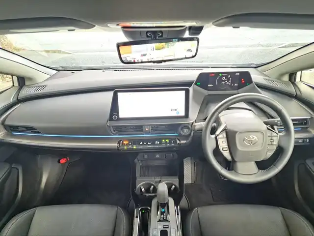 トヨタ プリウス Z 大阪府 2024(令6)年 1万km プラチナホワイトパールマイカ /禁煙車//ワンオーナー//全方位カメラ//純正ナビ//BT/FM/AM/フルセグテレビ/AC100V/USB/Miracast//前後コーナーセンサー//デジタルインナーミラー//前席シートヒーター・エアシート//D席メモリー付きパワーシート//ステアリングヒーター//パワーバックドア//オートハイビーム//純正アルミホイール19インチ//BSM//ACC//保証書//スペアキー