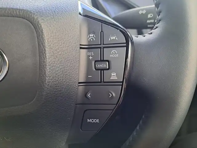 トヨタ プリウス Z 大阪府 2024(令6)年 1万km プラチナホワイトパールマイカ /禁煙車//ワンオーナー//全方位カメラ//純正ナビ//BT/FM/AM/フルセグテレビ/AC100V/USB/Miracast//前後コーナーセンサー//デジタルインナーミラー//前席シートヒーター・エアシート//D席メモリー付きパワーシート//ステアリングヒーター//パワーバックドア//オートハイビーム//純正アルミホイール19インチ//BSM//ACC//保証書//スペアキー