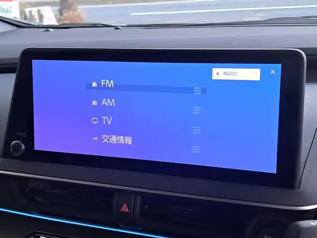 トヨタ プリウス Z 大阪府 2024(令6)年 1万km プラチナホワイトパールマイカ /禁煙車//ワンオーナー//全方位カメラ//純正ナビ//BT/FM/AM/フルセグテレビ/AC100V/USB/Miracast//前後コーナーセンサー//デジタルインナーミラー//前席シートヒーター・エアシート//D席メモリー付きパワーシート//ステアリングヒーター//パワーバックドア//オートハイビーム//純正アルミホイール19インチ//BSM//ACC//保証書//スペアキー