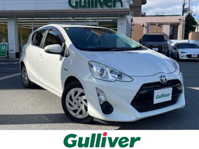 トヨタ アクア S 大阪府 2016(平28)年 12.7万km ライムホワイトパールクリスタルシャイン 純正ナビ【TV/BlueTooth】/プッシュスタート/電動格納ミラー/オートライト/ドアバイザー/ETC