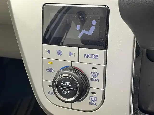 ダイハツ キャスト スタイル X SAⅡ 愛知県 2016(平28)年 5.8万km パールホワイトⅢ 社外メモリナビ　スマアシII　ＴＶ　禁煙　ＤＶＤ　ＣＤ　衝突軽減　車線逸脱　誤発進抑制装置　オートライト　純正フロアマット　アイドリングストップ　プッシュスタート　スマートキー　電格ミラー　ドアバイザー