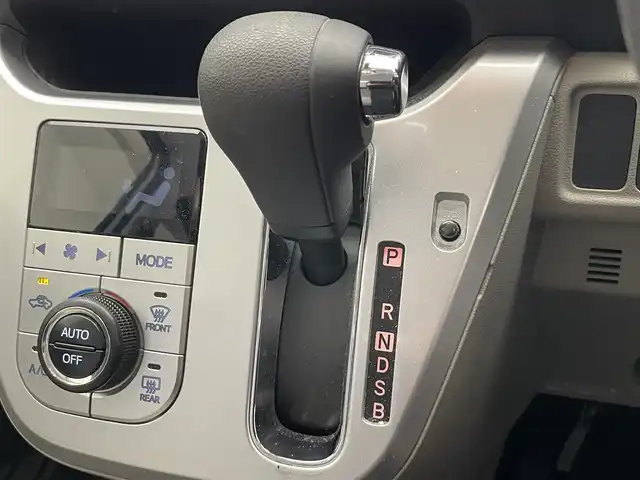 ダイハツ キャスト スタイル X SAⅡ 愛知県 2016(平28)年 5.8万km パールホワイトⅢ 社外メモリナビ　スマアシII　ＴＶ　禁煙　ＤＶＤ　ＣＤ　衝突軽減　車線逸脱　誤発進抑制装置　オートライト　純正フロアマット　アイドリングストップ　プッシュスタート　スマートキー　電格ミラー　ドアバイザー