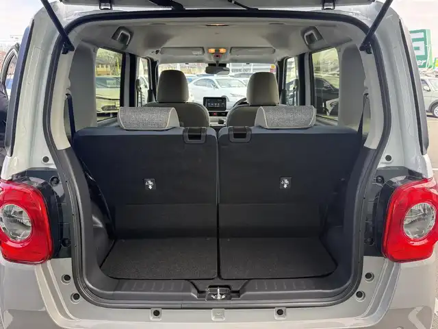 ダイハツ ムーヴ キャンバス ストライプス G ターボ 東京都 2023(令5)年 1.5万km シャイニングホワイトパール/スムーズグレーマイカメタリック スマートアシスト/・衝突回避支援ブレーキ/・衝突警報/・誤発進抑制制御/・車線逸脱警報/・路外逸脱警報/・ふらつき警報/・オートハイビーム/・アダプティブクルーズコントロール/純正ナビ/（CD/DVD/USB/フルセグTV）/・パノラマモニター/両側電動スライド/シートヒーター（運転席/助手席）/プッシュスタート/ＬＥＤヘッドライト　/フォグランプ/純正フロアマット/スマートキー/取扱説明書