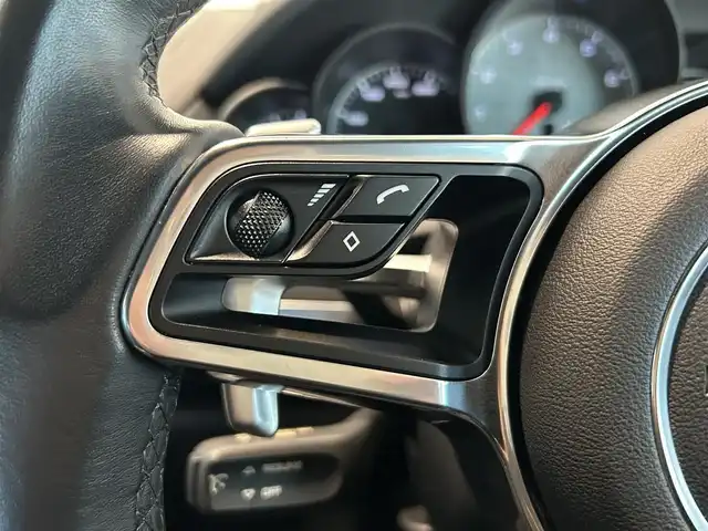 ポルシェ カイエン 愛知県 2015(平27)年 4.9万km ジェットブラック パワステプラス/PSM/レーンディパーチャー/レーンチェンジ/パークアシスト/ソフトクローズドア/BOSEスピーカー/ETC/パワーバックドア