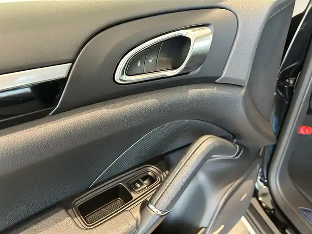 ポルシェ カイエン 愛知県 2015(平27)年 4.9万km ジェットブラック パワステプラス/PSM/レーンディパーチャー/レーンチェンジ/パークアシスト/ソフトクローズドア/BOSEスピーカー/ETC/パワーバックドア