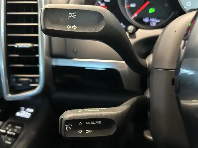 ポルシェ カイエン 愛知県 2015(平27)年 4.9万km ジェットブラック パワステプラス/PSM/レーンディパーチャー/レーンチェンジ/パークアシスト/ソフトクローズドア/BOSEスピーカー/ETC/パワーバックドア