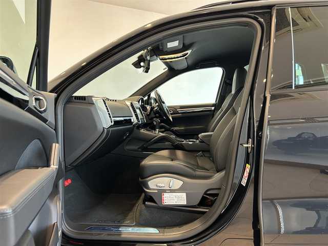 ポルシェ カイエン 愛知県 2015(平27)年 4.9万km ジェットブラック パワステプラス/PSM/レーンディパーチャー/レーンチェンジ/パークアシスト/ソフトクローズドア/BOSEスピーカー/ETC/パワーバックドア