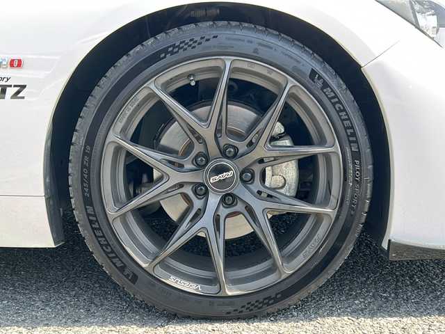 日産 スカイライン ハイブリッド 350GT Type P 千葉県 2016(平28)年 8.6万km クリスタルホワイトパール エアロ　ナビ　全方位カメラ　サンルーフ　黒革シート　ニスモマフラー　ＲＡＹＳ１９インチＡＷ　外グリル　追従クルコン　シートヒーター　パワーシート 衝突軽減　ＢＳＭ　ドラレコ　ＥＴＣ　ブラックエンブレム/AA評価4.5点