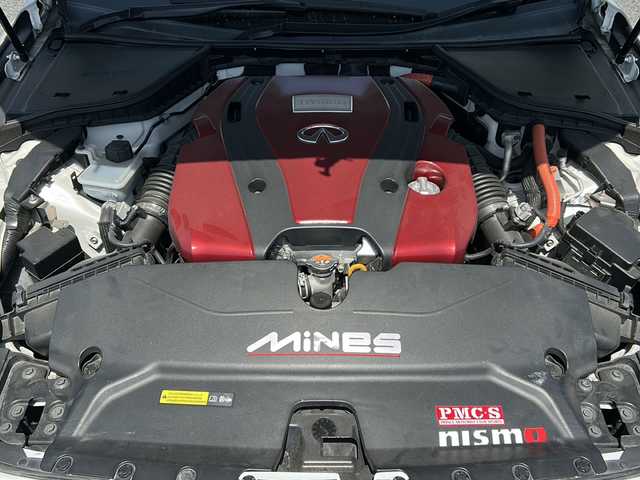 日産 スカイライン ハイブリッド 350GT Type P 千葉県 2016(平28)年 8.6万km クリスタルホワイトパール エアロ　ナビ　全方位カメラ　サンルーフ　黒革シート　ニスモマフラー　ＲＡＹＳ１９インチＡＷ　外グリル　追従クルコン　シートヒーター　パワーシート 衝突軽減　ＢＳＭ　ドラレコ　ＥＴＣ　ブラックエンブレム/AA評価4.5点