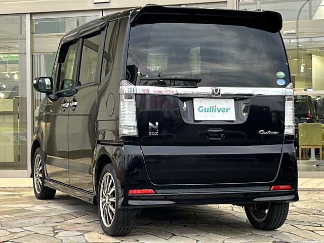 ホンダ Ｎ ＢＯＸ カスタム ターボ SSパッケージ 静岡県 2014(平26)年 5.7万km プレミアムゴールドパープルパール 【主要装備】/純正ナビ　/バックカメラ　/ＥＴＣ　/両側パワースライドドア　/Ｂｌｕｅｔｏｏｔｈ接続　/クルーズコントロール　/プッシュスタート　/スマートキー　/ステアリングスイッチ　/純正１５インチアルミホイール　/衝突軽減ブレーキ