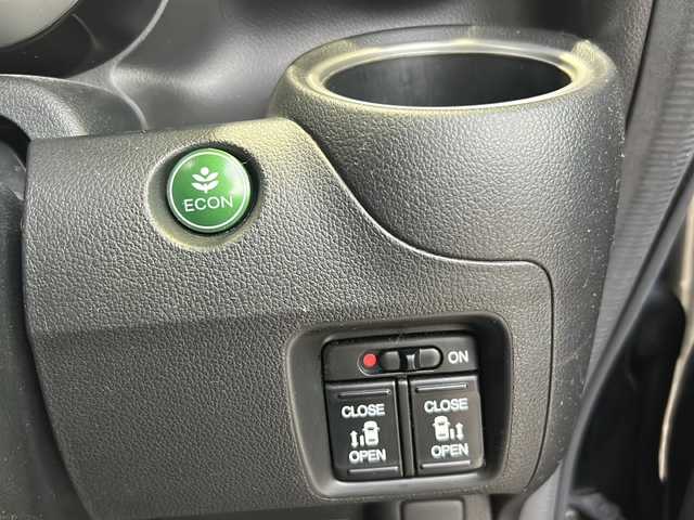 ホンダ Ｎ ＢＯＸ カスタム ターボ SSパッケージ 静岡県 2014(平26)年 5.7万km プレミアムゴールドパープルパール 【主要装備】/純正ナビ　/バックカメラ　/ＥＴＣ　/両側パワースライドドア　/Ｂｌｕｅｔｏｏｔｈ接続　/クルーズコントロール　/プッシュスタート　/スマートキー　/ステアリングスイッチ　/純正１５インチアルミホイール　/衝突軽減ブレーキ