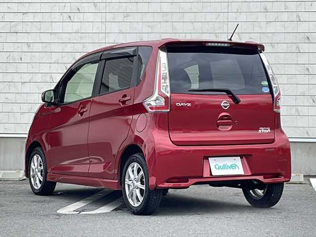日産 デイズ ハイウェイスターX 山形県 2017(平29)年 3.7万km スパークリングレッドM 禁煙車/エマージェンシーブレーキ/アラウンドビューモニター/純正ナビ(CD.DVD.AUX.Bluetooth)/ワンセグテレビ/ドライブレコーダー/オートハイビーム/プッシュスタート/シートヒーター/アイドリングストップ/純正AW付きサマータイヤ積込/横滑り防止装置