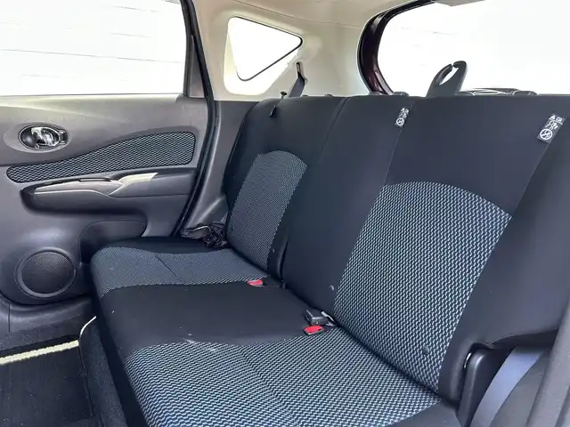 日産 ノート X DIG－S 新潟県 2016(平28)年 7万km フランボワーズレッド 社外ナビ（AVN133MRC）/ETC/衝突軽減システム/ABS/レーンキープアシスト/社外フロアマット/スタッドレスタイヤ付き