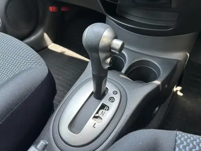 日産 ノート X DIG－S 新潟県 2016(平28)年 7万km フランボワーズレッド 社外ナビ（AVN133MRC）/ETC/衝突軽減システム/ABS/レーンキープアシスト/社外フロアマット/スタッドレスタイヤ付き