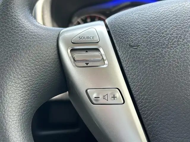日産 ノート X DIG－S 新潟県 2016(平28)年 7万km フランボワーズレッド 社外ナビ（AVN133MRC）/ETC/衝突軽減システム/ABS/レーンキープアシスト/社外フロアマット/スタッドレスタイヤ付き