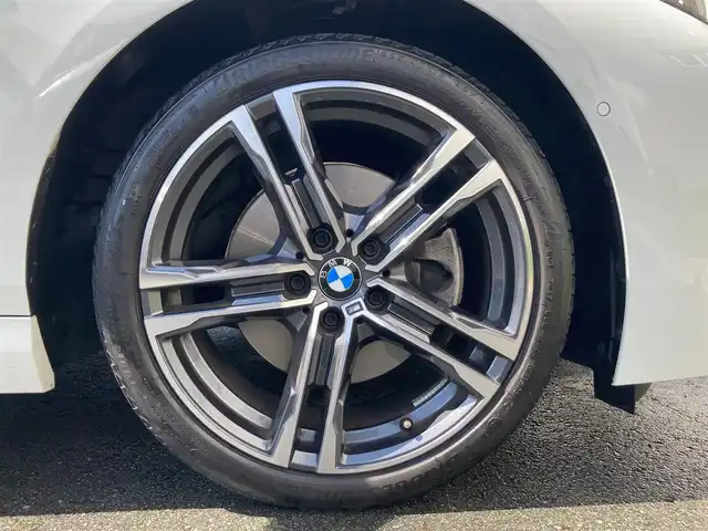 ＢＭＷ ２１８ｉ グランクーペ Mスポーツ 静岡県 2020(令2)年 2万km アルピンホワイトⅢ 純正HDDナビ/　AM FM Bluetooth USB Spotify/ETC/LEDオートヘッドランプ/レーダークルーズコントロール/ブラックレザーシート/パワーシート(前席)/シートヒーター(前席)/前後クリアランスソナー/純正18インチアルミホイール/スマートキー2本/パーキングアシスト/アイドリングストップ/ワンオーナー/バックカメラ/前後方ドライブレコーダー