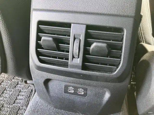 ＢＭＷ ２１８ｉ グランクーペ Mスポーツ 静岡県 2020(令2)年 2万km アルピンホワイトⅢ 純正HDDナビ/　AM FM Bluetooth USB Spotify/ETC/LEDオートヘッドランプ/レーダークルーズコントロール/ブラックレザーシート/パワーシート(前席)/シートヒーター(前席)/前後クリアランスソナー/純正18インチアルミホイール/スマートキー2本/パーキングアシスト/アイドリングストップ/ワンオーナー/バックカメラ/前後方ドライブレコーダー