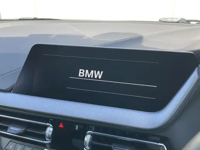 ＢＭＷ ２１８ｉ グランクーペ Mスポーツ 静岡県 2020(令2)年 2万km アルピンホワイトⅢ 純正HDDナビ/　AM FM Bluetooth USB Spotify/ETC/LEDオートヘッドランプ/レーダークルーズコントロール/ブラックレザーシート/パワーシート(前席)/シートヒーター(前席)/前後クリアランスソナー/純正18インチアルミホイール/スマートキー2本/パーキングアシスト/アイドリングストップ/ワンオーナー/バックカメラ/前後方ドライブレコーダー