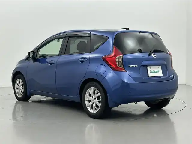 日産 ノート X DIG－S Vセレ +セーフ 熊本県 2015(平27)年 4.6万km シャイニングブルー 社外SDナビCN-RS01WD/Bluetooth接続/フルセグTV/全方位カメラ/ETC/前方ドライブレコーダー/衝突被害軽減システム/レーンキープアシスト/アイドリングストップ/横滑り防止/前後クリアランスソナー/純正15インチアルミホイール/サイドバイザー/フォグランプ/オートライト/純正フロアマット/取扱説明書/保証書