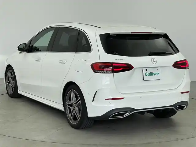 メルセデス・ベンツ Ｂ１８０ 愛知県 2021(令3)年 2.5万km ポーラホワイト ・18インチAMGアルミ/・革巻ステアリング/・マルチビームLEDヘッドライト/・アダプティブハイビームアシストプラス/・アクティブブレーキアシスト/・アクティブディスタンスアシスト・ディストロニック/・ブラインドスポットアシスト/・レーンキーピングアシスト/・アクティブステアリングアシスト/・ハーフレザーシート/・10.25インチディスプレイ/・フルセグTV/・メモリー付パワーシート（前席）/・シートヒーター （前席）/・パワーバックドア/・純正ドライブレコーダー/・ETC