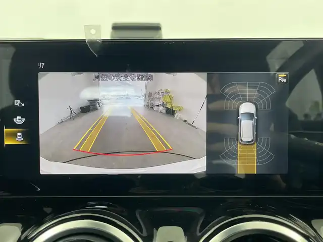 メルセデス・ベンツ Ｂ１８０ 愛知県 2021(令3)年 2.5万km ポーラホワイト ・18インチAMGアルミ/・革巻ステアリング/・マルチビームLEDヘッドライト/・アダプティブハイビームアシストプラス/・アクティブブレーキアシスト/・アクティブディスタンスアシスト・ディストロニック/・ブラインドスポットアシスト/・レーンキーピングアシスト/・アクティブステアリングアシスト/・ハーフレザーシート/・10.25インチディスプレイ/・フルセグTV/・メモリー付パワーシート（前席）/・シートヒーター （前席）/・パワーバックドア/・純正ドライブレコーダー/・ETC