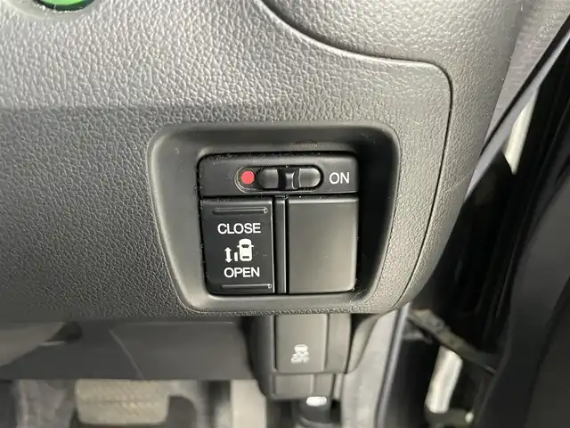 ホンダ Ｎ ＢＯＸ カスタム G Lパッケージ 埼玉県 2012(平24)年 4.3万km ポリッシュドメタルメタリック 社外ナビ　/　　AM/FM/ＣＤ／ＤＶＤ／ＢＴ　/バックカメラ/前方ドライブレコーダー　/パワースライドドア　/ステアリングリモコン　/純正フロアマット　/社外アルミホイール　/オートライト　/キセノンヘッドライト　/フロントフォグランプ/ウィンカーミラー/ドアバイザー/プッシュスタート/スマートキー