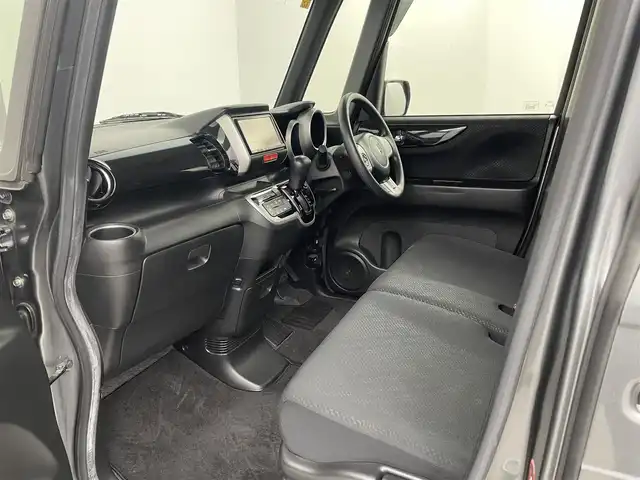 ホンダ Ｎ ＢＯＸ カスタム G Lパッケージ 埼玉県 2012(平24)年 4.3万km ポリッシュドメタルメタリック 社外ナビ　/　　AM/FM/ＣＤ／ＤＶＤ／ＢＴ　/バックカメラ/前方ドライブレコーダー　/パワースライドドア　/ステアリングリモコン　/純正フロアマット　/社外アルミホイール　/オートライト　/キセノンヘッドライト　/フロントフォグランプ/ウィンカーミラー/ドアバイザー/プッシュスタート/スマートキー