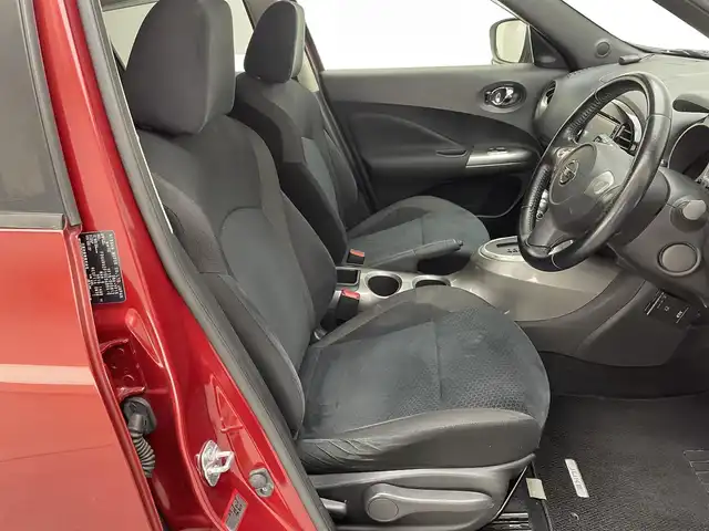 日産 ジューク 15RX Vセレクション 兵庫県 2016(平28)年 6.5万km ラディアントレッド 純正SDナビ(CD/DVD/フルセグ/Bluetooth)/バックカメラ/前方ドライブレコーダー/純正17インチアルミホイール/HIDヘッドライト/衝突被害軽減ブレーキ/オートライト/純正フロアマット/スマートキー/レーンキープアシスト/ETC