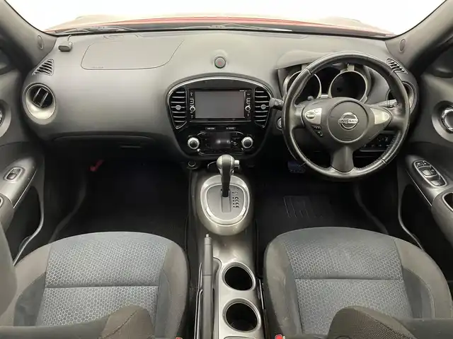日産 ジューク 15RX Vセレクション 兵庫県 2016(平28)年 6.5万km ラディアントレッド 純正SDナビ(CD/DVD/フルセグ/Bluetooth)/バックカメラ/前方ドライブレコーダー/純正17インチアルミホイール/HIDヘッドライト/衝突被害軽減ブレーキ/オートライト/純正フロアマット/スマートキー/レーンキープアシスト/ETC