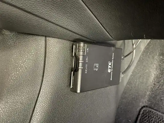 日産 ジューク 15RX Vセレクション 兵庫県 2016(平28)年 6.5万km ラディアントレッド 純正SDナビ(CD/DVD/フルセグ/Bluetooth)/バックカメラ/前方ドライブレコーダー/純正17インチアルミホイール/HIDヘッドライト/衝突被害軽減ブレーキ/オートライト/純正フロアマット/スマートキー/レーンキープアシスト/ETC