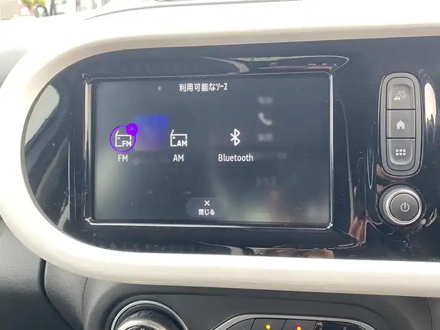 ルノー ルノー トゥインゴ インテンス 福岡県 2024(令6)年 2.2万km ブルードラジェ ・１オーナー/・クルーズコントロール/・ｃａｒｐｌａｙ／Ｂｌｕｅｔｏｏｔｈ／ＵＳＢ／ＡＵＸ/・ハーフレザーシート／シートヒーター/・ＥＴＣ/・純正１７ＡＷ/・保証書/・取扱説明書/・ハロゲンランプ/・オートライト