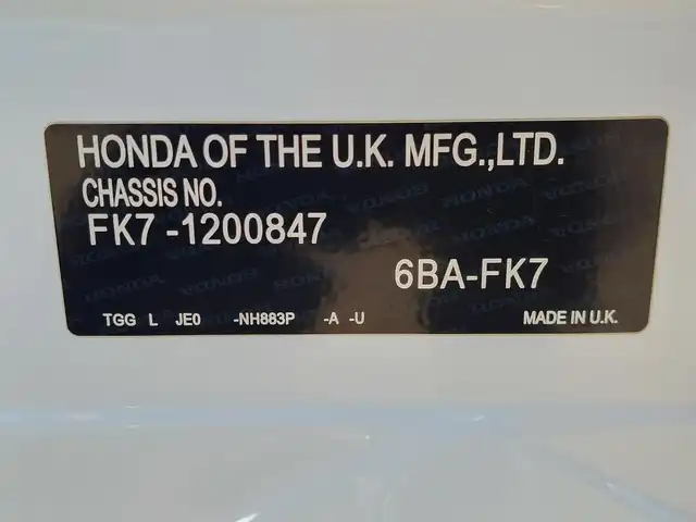 ホンダ シビック ハッチバック 東京都 2020(令2)年 4.7万km プラチナホワイトパール ホンダセンシング/・衝突軽減ブレーキ/・歩行者事故低減ステアリング/・路外免脱抑制機能/・渋滞追従機能付きアダプティンブクルーズコントロール/・車線維持支援システム/・先行車発進お知らせ機能/・標識認識機能/・オートハイビーム/ビアノブラック横1本バーフロントグリル/開口部左右ボディ同色加飾付フロントバンパー/ブラックフロントスポイラー/LEDフロントフォグランプ/ブラックサイドシルスポイラー/ブラックリアスポイラー/センターヂュアルマフラー/１８インチ純正アルミホイール/ブラックヘアラインメタルインパネ加飾/革巻きステアリングホイール/ステアリングオーディオスイッチ/マルチインフォメーションディスプレイ/オートエアコン/リアベンチレーション/リアヒーターダクト/プライムスムース（合皮）/ソフトウェーブ（ファブリック）コンビシート/シートヒーター/ステンレス製スポーツペダル/エンジンスタートボタン付きスマートキーシステム/ETC２．０/純正ナビ/フルセグTV/バックカメラ