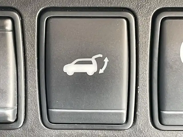 日産 エクストレイル ハイブリッド モード・プレミア オーテック30th 東京都 2017(平29)年 4.2万km ブリリアントホワイトパール 純正ナビ　/バックカメラ　/Ｂｌｕｅｔｏｏｔｈ　/ＣＤ　/サンルーフ　/シートヒーター　/電動リアゲート　/ＥＴＣ　/前後ドライブレコーダー　/ルーフレール　/衝突被害軽減システム　/横滑り防止装置　/オートライト