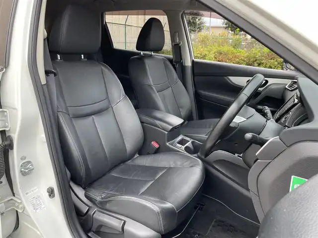 日産 エクストレイル ハイブリッド モード・プレミア オーテック30th 東京都 2017(平29)年 4.2万km ブリリアントホワイトパール 純正ナビ　/バックカメラ　/Ｂｌｕｅｔｏｏｔｈ　/ＣＤ　/サンルーフ　/シートヒーター　/電動リアゲート　/ＥＴＣ　/前後ドライブレコーダー　/ルーフレール　/衝突被害軽減システム　/横滑り防止装置　/オートライト