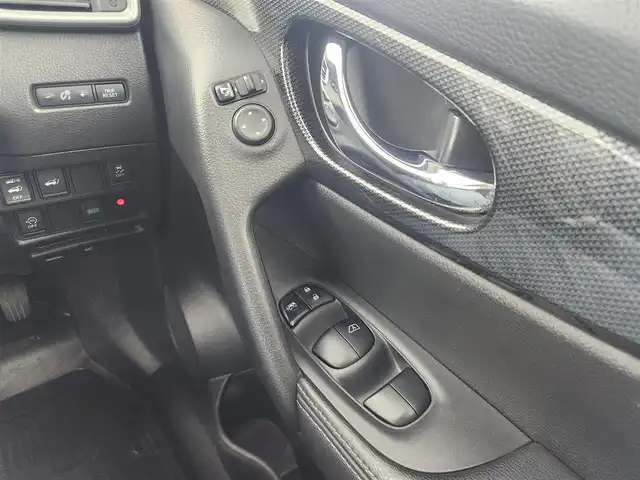 日産 エクストレイル 20X ブラックエクストリーマーX エマB 愛知県 2017(平29)年 6.5万km ダイヤモンドブラック 純正ナビ/アラウンドビューモニター/エマージェンシーブレーキ/車線逸脱警報機能/クルーズコントロール/純正17インチアルミホイール/LEDヘッドライト/ドライブレコーダー/ハーフレザーシート/シートヒーター/スマートキー/プッシュスタート/電動格納ミラー/ETC