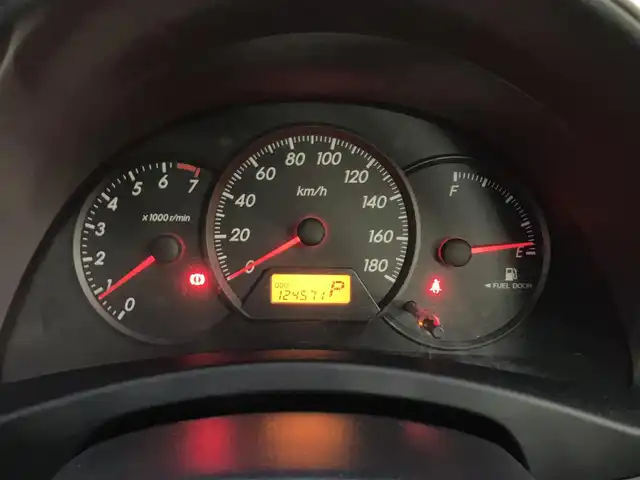 トヨタ ウィッシュ X 三重県 2005(平17)年 12.5万km スーパーホワイトⅡ ♪キーレス/♪LEDヘッドライト/♪ドライブレコーダー/♪フロアマット/♪ドアバイザー/♪プライバシーガラス/♪電格ミラー/♪ETC