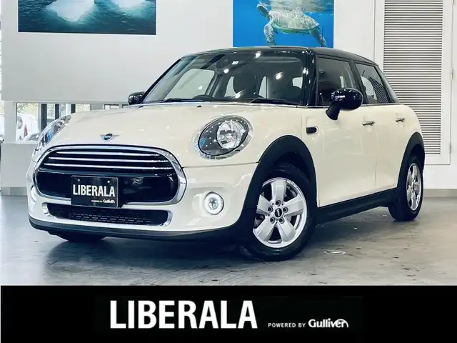 ＭＩＮＩ ミニ クーパー 大阪府 2020(令2)年 3.3万km ペッパー・ホワイト ワンオーナー/純正ＨＤＤナビ/バックカメラ/HIDヘッドライト/ディスプレイリング/純正アームレスト/リモコンキー/プッシュスタート/ETC/コーナーセンサー