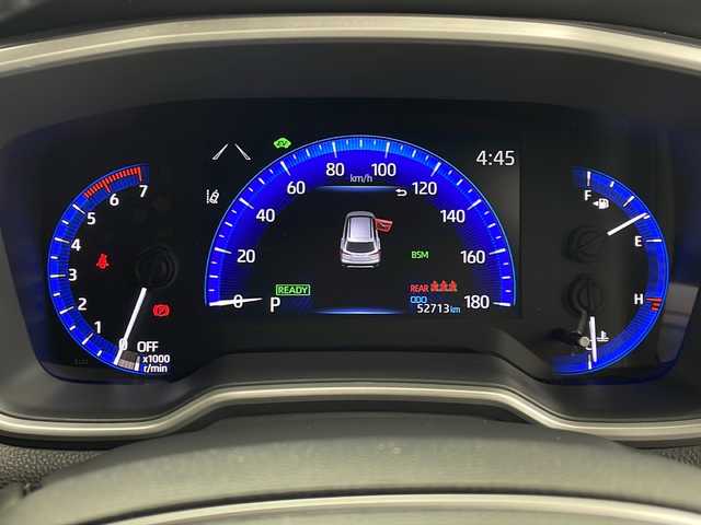 トヨタ カローラ クロス ハイブリッド Z 鹿児島県 2021(令3)年 5.3万km プラチナホワイトパールマイカ 純正ディスプレイオーディオ（ナビ機能付）/パノラミックビューモニター/ビルトインETC/前後ドライブレコーダー/ルーフレール/パワーシート/シートヒーター/電動リアゲート/AC100V/トヨタセーフティセンス/・プリクラッシュセーフティ/・レーントレーシングアシスト/・レーンディパーチャーアラート/・レーダークルーズコントロール/・アダプティブハイビームシステム/・ロードサインアシスト/・ドライバー異常時対応システム/・プロアクティブドライビングアシスト/・発進遅れ告知機能/・ブラインドスポットモニター/純正アルミホイール/純正フロアマット