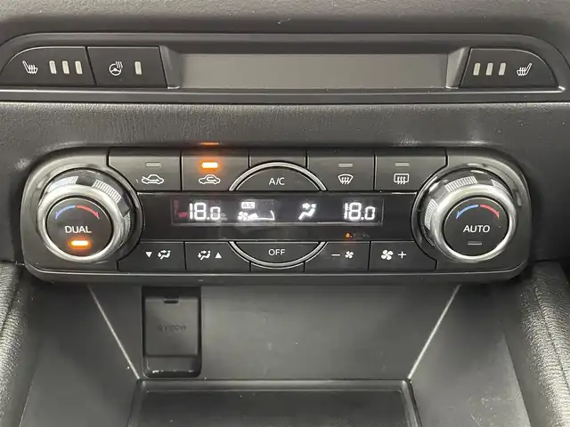 マツダ ＣＸ－５ XD プロアクティブ 富山県 2017(平29)年 6.1万km ジェットブラックマイカ 純正ナビ（AM/FM/CD/DVD/SD/USB/BT）/フルセグTV/バックカメラ/ヘッドアップディスプレイ/アダプティブクルーズコントロール/衝突被害軽減ブレーキ/レーンキープアシスト/オートマチックハイビーム/LEDヘッドライト/コーナーセンサー前後/ステアリングヒーター/前席シートヒーター/前席パワーシート/ドライブレコーダー/ビルトインETC/オートブレーキホールド/スマートキー/プッシュスタート/アイドリングストップ/純正フロアマット