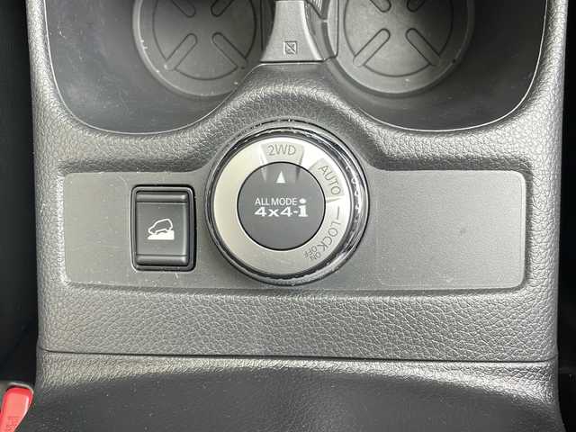 日産 エクストレイル 20X 愛知県 2019(平31)年 4.7万km ブリリアントホワイトパール 純正SD（地図SDカード無し）/全方位カメラ/クルーズコントロール/CD/Bluetooth/バックカメラ/電動リアゲート/コーナーセンサー/純正アルミホイール/LEDヘッドライト/ドライブレコーダー/ETC/4WD/ステアリングスイッチ/スマートキー/プッシュスタート