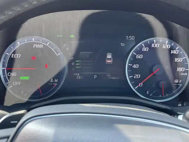 トヨタ クラウン ハイブリッド RS 千葉県 2018(平30)年 7.8万km ホワイトパールクリスタルシャイン レザーシートパッケージ/黒レザーシート/純正メーカーオプションナビ/・CD/DVD/MSV/Bluetooth/フルセグ/バックカメラ/前席パワーシート/前席シートヒーター/前席シートベンチレーション/トヨタセーフティーセンス/・プリクラッシュセーフティー/・レーンディパーチャーアラート/・パーキングサポートブレーキ/・リヤクロストラフィックアラート/・ロードサインアシスト/・ブラインドスポットモニター/・アダプティブクルーズコントロール/スマートキー/前後コーナーセンサー/パドルシフト/純正LEDヘッドライト/フォグランプ/純正18インチアルミホイール/本革巻きステアリング/純正ドライブレコーダー/ビルトインETC2.0/リアスポイラー/ドアバイザー/サイド＆カーテンエアバッグ/新車時保証書＆取扱説明書