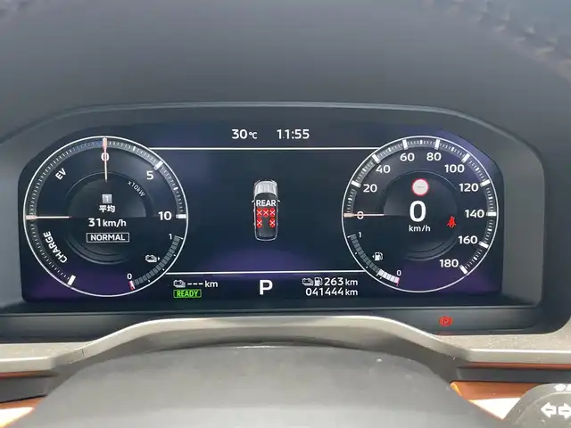 三菱 アウトランダー ＰＨＥＶ P 千葉県 2022(令4)年 4.2万km ブラックダイヤモンド ワンオーナー/衝突軽減ブレーキ/全方位カメラ/純正１２．３インチナビ/ＢＯＳＥサウンド/置くだけ充電/パワーバックドア/黒レザーシート/シートヒーター　/ステアリングヒーター/ＬＥＤヘッドライト