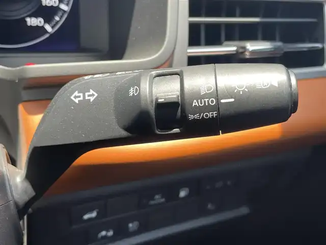 三菱 アウトランダー ＰＨＥＶ P 千葉県 2022(令4)年 4.2万km ブラックダイヤモンド ワンオーナー/衝突軽減ブレーキ/全方位カメラ/純正１２．３インチナビ/ＢＯＳＥサウンド/置くだけ充電/パワーバックドア/黒レザーシート/シートヒーター　/ステアリングヒーター/ＬＥＤヘッドライト
