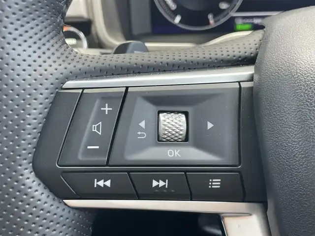 三菱 アウトランダー ＰＨＥＶ P 千葉県 2022(令4)年 4.2万km ブラックダイヤモンド ワンオーナー/衝突軽減ブレーキ/全方位カメラ/純正１２．３インチナビ/ＢＯＳＥサウンド/置くだけ充電/パワーバックドア/黒レザーシート/シートヒーター　/ステアリングヒーター/ＬＥＤヘッドライト