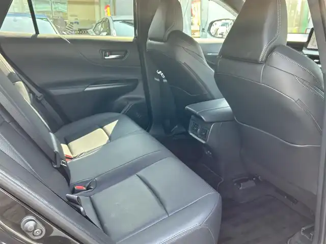トヨタ ハリアー Z レザーパッケージ 福岡県 2024(令6)年 1.9万km プレシャスブラックパール ワンオーナー/メーカーナビ（フルセグTV・Bluetooth・AM・FM）/モデリスタエアロ/JBLスピーカー/クルーズコントロール/クリアランスソナー/アラウンドビューモニター/バックカメラ/ビルトインETC/電動リアゲート/パワーシート（運転席・助手席）/エアーシート/ステアリングヒーター/ウインカーミラー/純正19インチホイール/純正フロアマット/本革シート/コーナーセンサー（前後）/LEDヘッドライト/カーテンエアバック/レーンキープアシスト/スマートキー×２本/オートライト/オートマチックハイビーム/横滑り防止装置/盗難防止装置/AACエアコン/プッシュスタートボタン/パワーウインドウ/パワーステアリング/取扱説明書/保証書