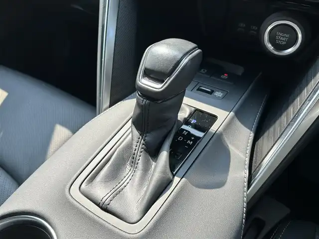トヨタ ハリアー Z レザーパッケージ 福岡県 2024(令6)年 1.9万km プレシャスブラックパール ワンオーナー/メーカーナビ（フルセグTV・Bluetooth・AM・FM）/モデリスタエアロ/JBLスピーカー/クルーズコントロール/クリアランスソナー/アラウンドビューモニター/バックカメラ/ビルトインETC/電動リアゲート/パワーシート（運転席・助手席）/エアーシート/ステアリングヒーター/ウインカーミラー/純正19インチホイール/純正フロアマット/本革シート/コーナーセンサー（前後）/LEDヘッドライト/カーテンエアバック/レーンキープアシスト/スマートキー×２本/オートライト/オートマチックハイビーム/横滑り防止装置/盗難防止装置/AACエアコン/プッシュスタートボタン/パワーウインドウ/パワーステアリング/取扱説明書/保証書