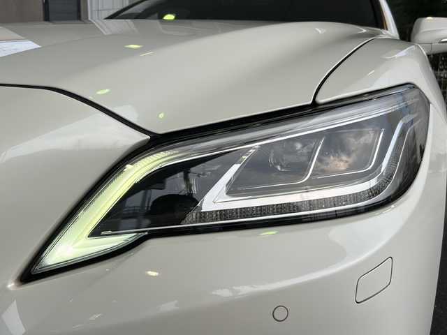 トヨタ クラウン ハイブリッド RS アドバンス 京都府 2019(平31)年 8万km ホワイトパールクリスタルシャイン 純正SDナビ/トヨタセーフティセンス /プリクラッシュセーフティ/レーンディパーチャーアラート/レーダークルーズコントロール/オートマチックハイビーム/Bluetooth/CD/DVD再生機能有/USB/フルセグTV/AUX/Miracast/BSM /HUD /バックカメラ　/前後コーナーセンサー　/フロントフォグランプ/ウィンカーミラー/前席パワーシート　/パドルシフト　/スマートキー　/前席シートヒーター/エアシート　/ステアリングヒーター/デュアルエアコン/ポジションメモリー/純正AW18インチ/パワーステアリング/パワーウィンドウ/アイドリングストップ/横滑り防止装置/Wサイドエアバッグ
