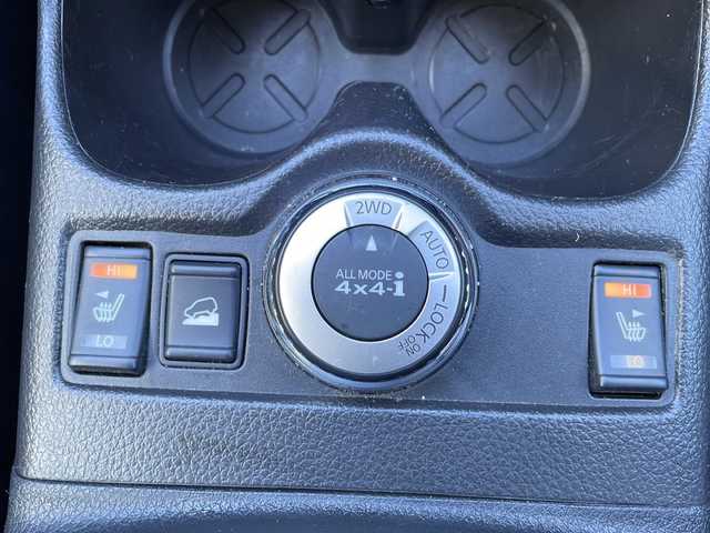 日産 エクストレイル 20X エクストリーマーX Eブレーキ 長野県 2014(平26)年 5.2万km ダイヤモンドブラック 禁煙車/・車線逸脱防止支援システム/・後側方車両検知警報/・後退時車両検知警報/・インテリジェントエマージェンシーブレーキ/・インテリジェントアラウンドビューモニター/4×4i【2WD切替可】/純正ナビ（CD/フルセグTV/Bluetooth/AUX）/ビルトインETC/クルーズコントロール/革巻きステアリング/ステアリングスイッチ/シートヒーター（D・N席）/フォグランプ/オートライト/スマートキー/Pスタート/電動格納ミラー/純正17インチAW/純正フロアマット