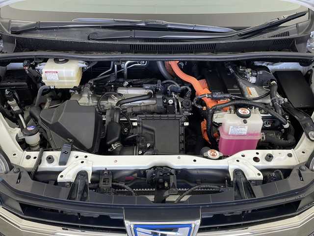 トヨタ ノア ハイブリッド Si ダブルバイビーⅡ 栃木県 2019(令1)年 1.6万km ホワイトパールクリスタルシャイン トヨタセーフティーセンス/・プリクラッシュセーフティ/・レーンディパーチャーアラート/・オートハイビーム/クルーズコントロール/純正ナビ/（CD/DVD/SD/BT/HDMI)/フルセグTV/バックモニター/ハーフレザーシート/・前席シートヒーター/両側パワースライドドア/LEDヘッドライト/フォグランプ/アイドリングストップ/横滑り防止装置/ビルトインETC/ステアリングスイッチ/プッシュスタート/スマートキー/純正16インチアルミホイール/純正フロアマット/後席ロールサンシェード/シートバックテーブル