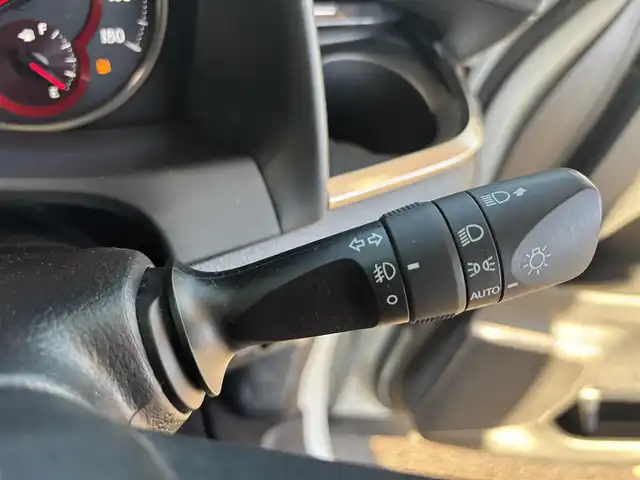 トヨタ アルファード S Cパッケージ 愛知県 2021(令3)年 5万km ホワイトパールクリスタルシャイン ワンオーナー/純正ナビ(フルセグ/BT/USB/DVD/CD/AM/FM)/純正フリップダウンモニター/ETC2.0/前後ドライブレコーダー/バックカメラ/両側パワースライドドア/電動リアゲート/オットマン/三列シート/パワーシート/シートヒーター/シートクーラー/レザーシート/チップアップシート/純正フロアマット/アクティブクルーズコントロール/ABS/横滑り防止装置/レーンキープアシスト/盗難防止装置/衝突被害軽減システム/オートライト/オートマチックハイビーム/パワーステアリング/パワーウィンドウ/ハンドルヒーター/電動格納式ミラー/ドアバイザー/フォグランプ/純正アルミホイール/保証書/取扱説明書/スマートキー/スペアキー